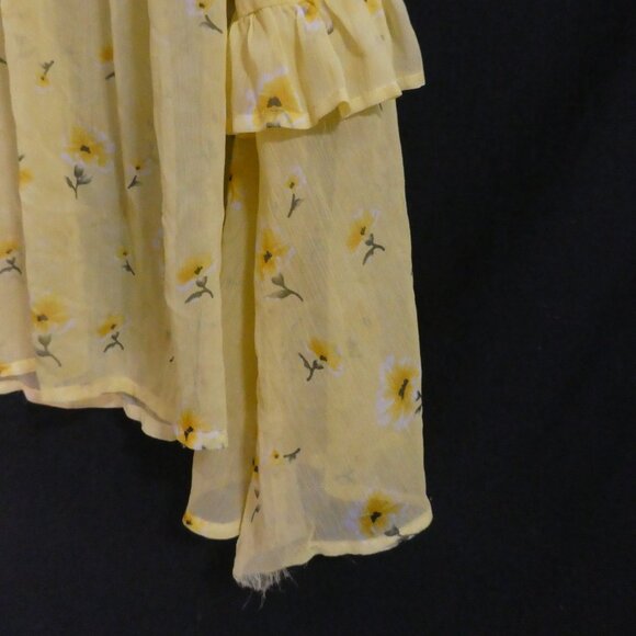 ATMOSPHERE | size 10 | Yellow Floral Print Bell Sleeve Blouse | Back Button - Picture 8 of 16